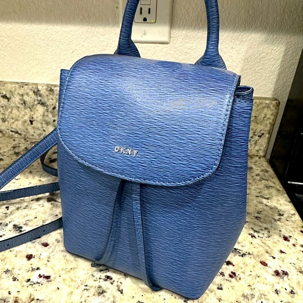 DKNY Blue Leather Lex Backpack, like new! - Picture 1 of 9